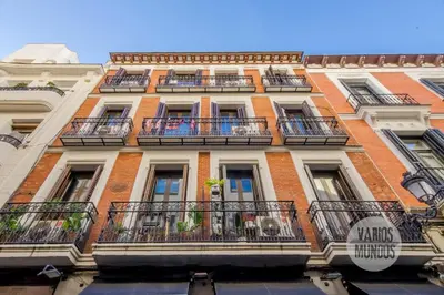 Edificio en el que se encuentra el apartamento