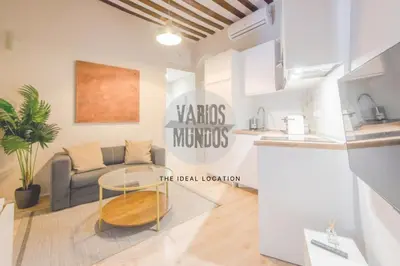 Una cocina o zona de cocina en Centrico Apt 7pax en Anton Martin-Centro E2