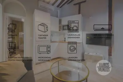 Plano de Centrico Apt 7pax en Anton Martin-Centro E2