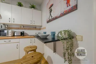 Una cocina o zona de cocina en Oasis para 3 en Sol, descubre Concepción Jerónima
