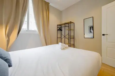 Plano de Apartamento para 5, al pie de Gran Vía E2