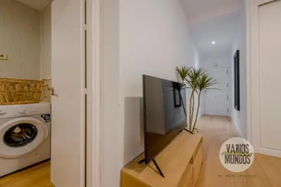 Una televisión o centro de entretenimiento en Aventura para 3 en Sol, ven a Concepción Jerónima
