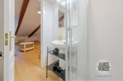 Un baño de Fashion Design Loft en Calle Carretas-Sol para 4pax