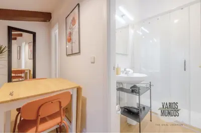 Un baño de Fashion Design Loft en Calle Carretas-Sol para 4pax