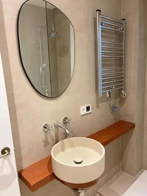 Un baño de Exyca Malasaña