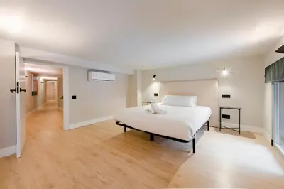 Plano de Apartamento para 6, al pie de Gran Via