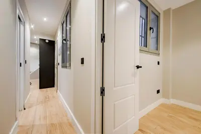 Plano de Apartamento-Bajo para 5 al pie de Gran Vía E2