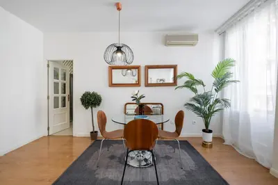 Zona de estar de Cozy and bright- 1BED 1BATH- City center