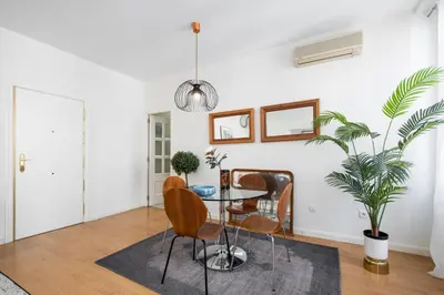 Plano de Cozy and bright- 1BED 1BATH- City center