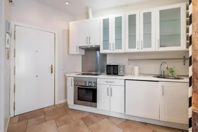 Una cocina o zona de cocina en Modern and bright- 1bedroom 1bathroom- Downtown
