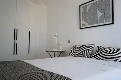 Cama o camas de una habitación en 2BD 2BTH - Plaza España - Refurbished - MintyStay