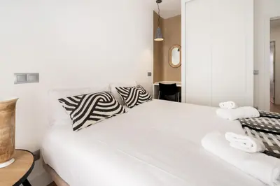 Cama o camas de una habitación en Luxury & centric- 2Bd 1Bth - Plaza de España