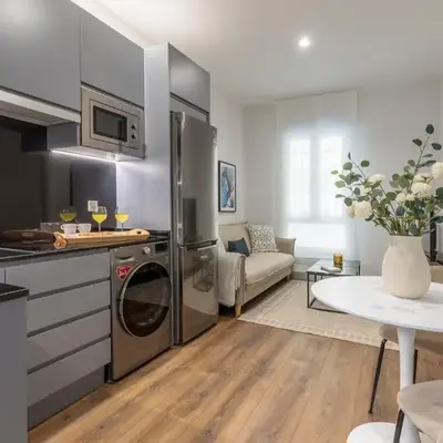 2 single beds in Chamberi