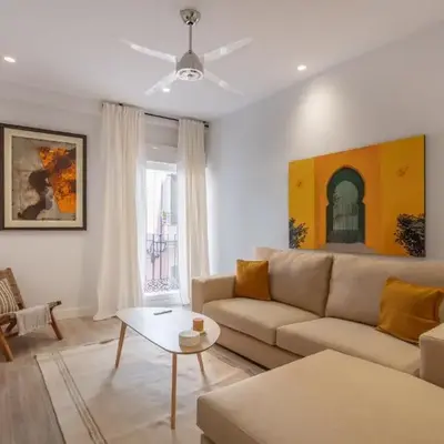 Charming 2-Bed Apartment in Conde Duque Madrid