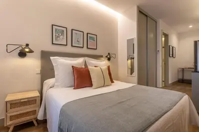 Cama o camas de una habitación en Charming Studio for Two in Beautiful Chamberí