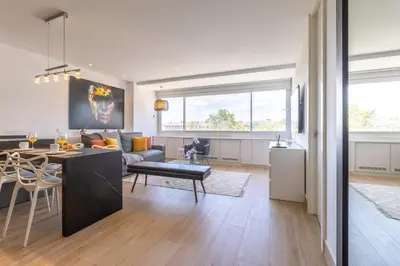 Zona de estar de Charming 1-Bed Apartment with Bright Interiors