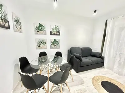 Zona de estar de Centro Legazpi 1