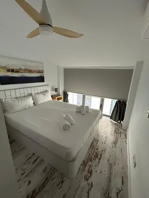 Cama o camas de una habitación en Stylish and Modern Loft in Madrid Centre