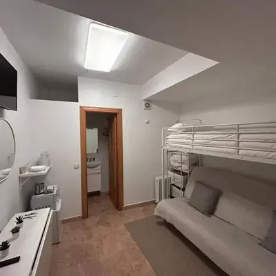 Cute studio in Gran Via -Si1