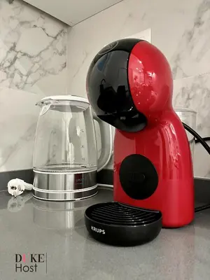 Utensilios para hacer té y café en Alfonso XIII Apartments 1