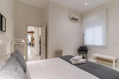 Cama o camas de una habitación en Spacious modern-3Bedrooms 2Bathrooms-Plaza Mayor