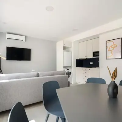 apartamentos reformados en madrid rio con parking
