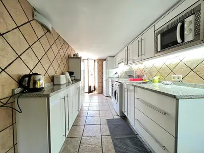 Una cocina o zona de cocina en Loft Plaza Mayor 3 Temporal