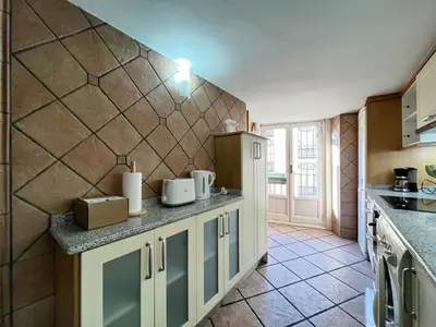 Una cocina o zona de cocina en Loft Plaza Mayor 2 Temporal