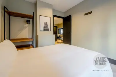 Cama o camas de una habitación en Cielo de Madrid para 7 en Santa Ana 20 E2