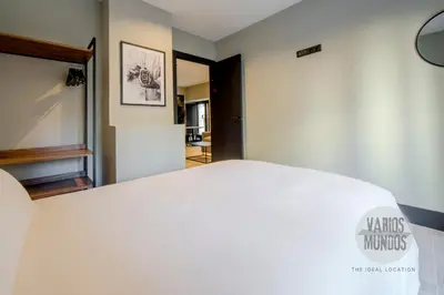 Cama o camas de una habitación en Mirador de Madrid para 7 en Santa Ana 20 E2