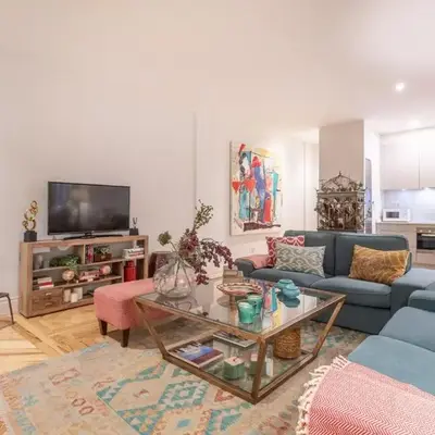 Elegant 2-Bed Apartment in Salamanca Madrid