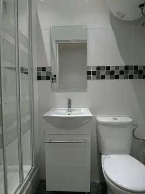 Un baño de Apartamentos EconoStay Chueca