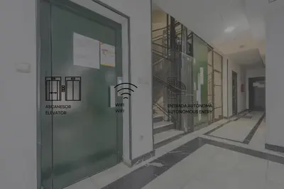 Plano de Excelente piso de 3 habitaciones en La Latina-Centro
