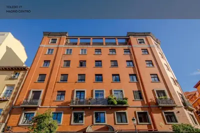 Edificio en el que se encuentra el apartamento