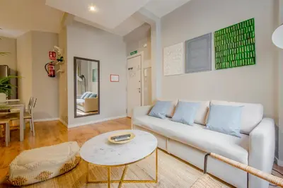 Zona de estar de Excelente piso de 3 habitaciones en La Latina-Centro