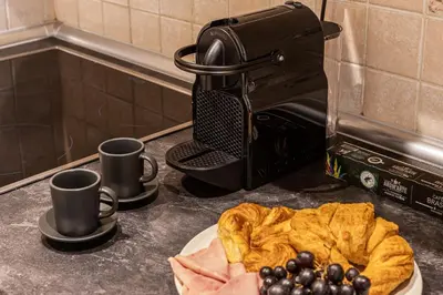 Utensilios para hacer té y café en Waou Gran Via Studio II - Corta Duración