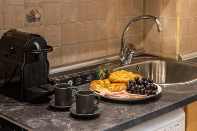 Comida en o cerca de este apartamento