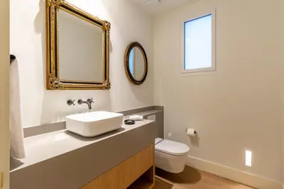 Un baño de Luxury 3-Bed Apartment in Salamanca, Madrid