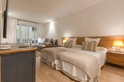 Cama o camas de una habitación en Luxury 3-Bed Apartment in Salamanca, Madrid