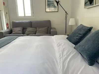 Cama o camas de una habitación en Estudio con Terraza Ibiza-Retiro I