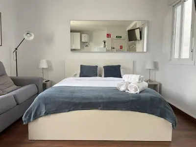 Cama o camas de una habitación en Estudio con Terraza Ibiza-Retiro I