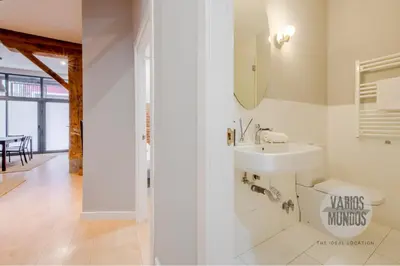 Un baño de Confort Madrileño para 8 en Tirso de Molina E2