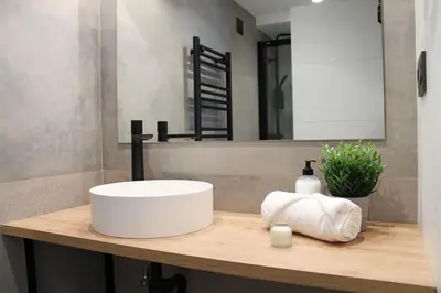 Un baño de Style Madrid Center Santiago Bernabeu