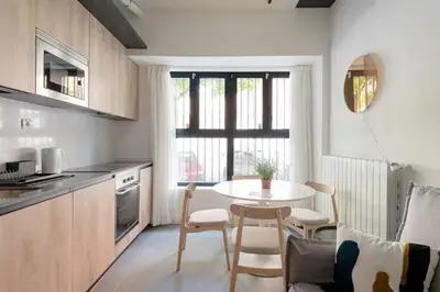 Una cocina o zona de cocina en Hermoso estudio en Legazpi °1