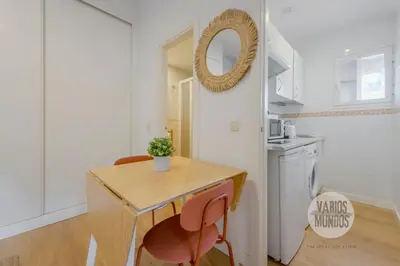 Una cocina o zona de cocina en Retiro para 3 en Sol, conoce Concepción Jerónima