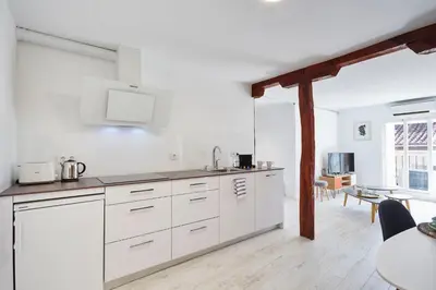 Una cocina o zona de cocina en Acogedor Loft en Chueca. Cozy Loft in Chueca