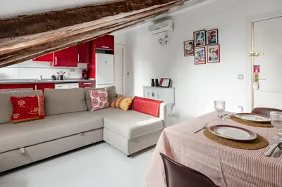 Zona de estar de La Latina Vibes - Apartamento en el Centro