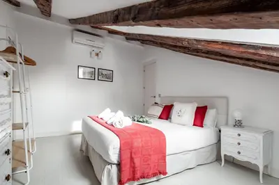 Cama o camas de una habitación en La Latina Vibes - Apartamento en el Centro