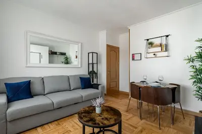 Zona de estar de Fuencarral Center - Apartamento de 1 dormitorio en el Centro de Madrid