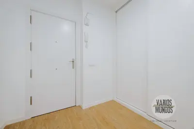 Plano de Escapada con parking para 3, vive la Latina